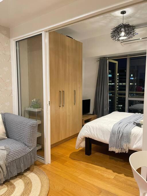 The Serene Escape Rockwell Makati City View 1Br Lägenhet Manila Exteriör bild