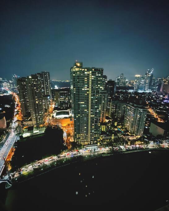 The Serene Escape Rockwell Makati City View 1Br Lägenhet Manila Exteriör bild